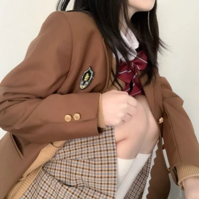 俏皮女学生